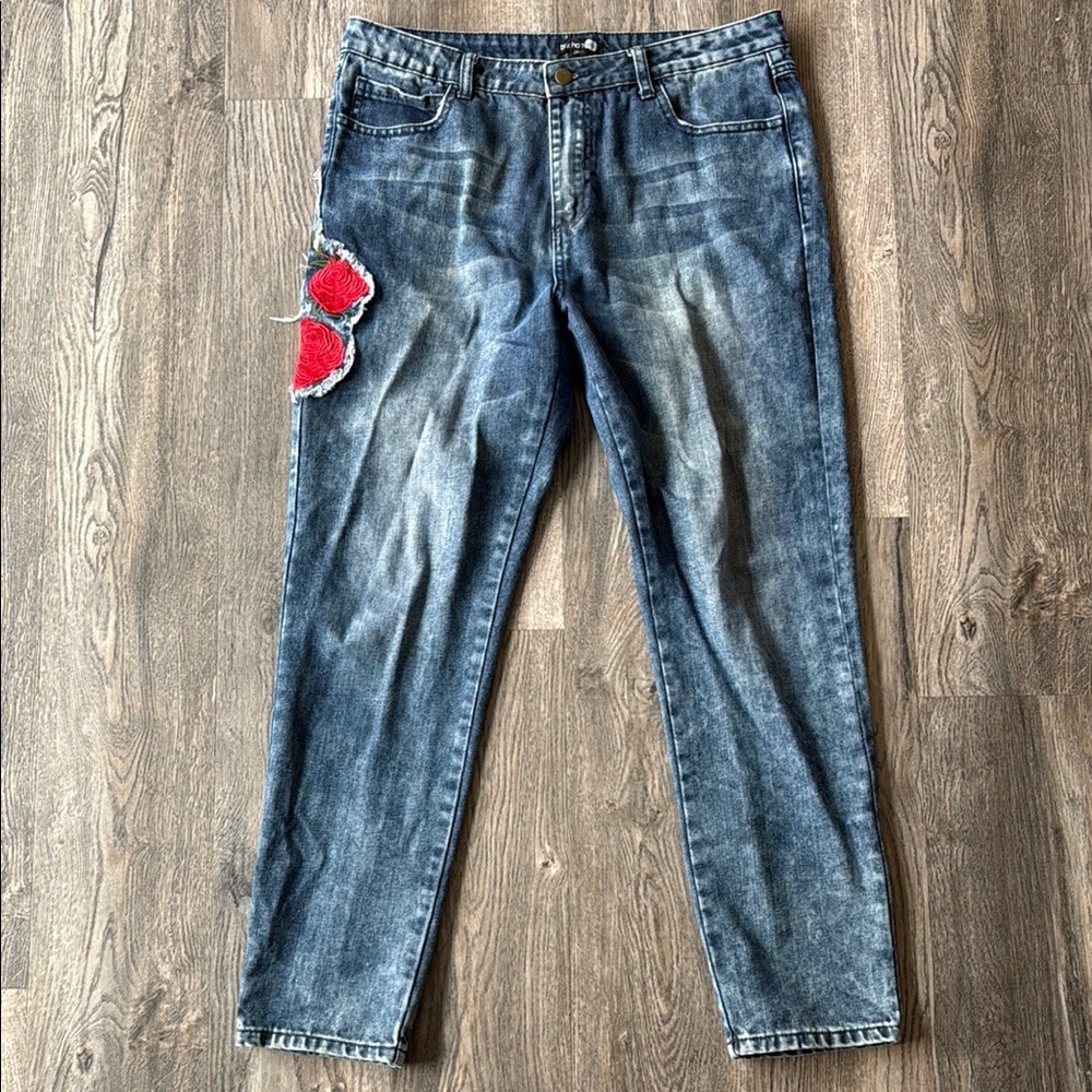 Boohoo Men's Slim Jeans in Blue with Red Patch